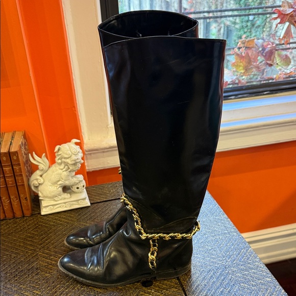 Mario Valentino Black Over the Knee Boots with Gold Chain- very nice condition - Picture 3 of 6